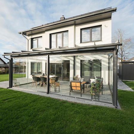 Bohnapartments Luxury Villa Berlin - 210Qm - Wintergarten - Kamin - 4 Kostenlose Parkplaetze - 6 Schlafzimmer - Neubau - Luxusausstattung Биркенвердер Экстерьер фото