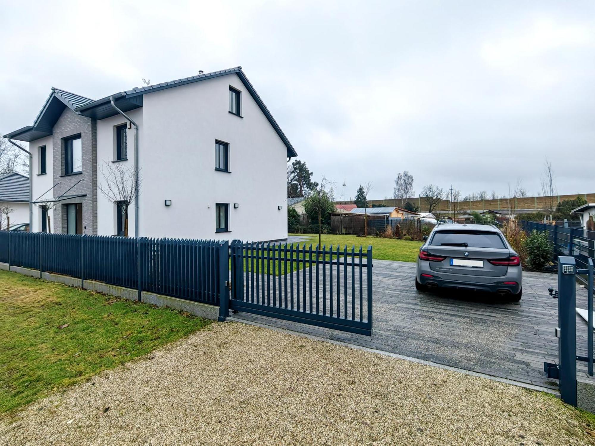 Bohnapartments Luxury Villa Berlin - 210Qm - Wintergarten - Kamin - 4 Kostenlose Parkplaetze - 6 Schlafzimmer - Neubau - Luxusausstattung Биркенвердер Экстерьер фото